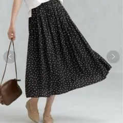 グリーンレーベルリラクシング　サテンギャザースカート フレア ドット柄