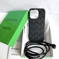 極美品 BOTTEGA VENETA iPhoneケース ストラップ付 ブラックのサムネイル
