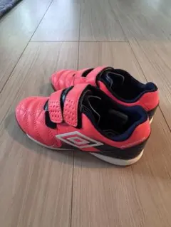 umbro Accurate オレンジ サッカーシューズ