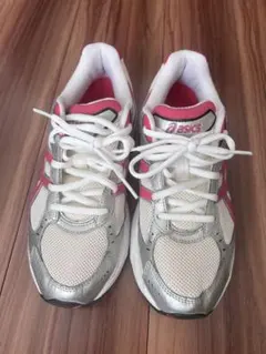 アシックス ランニングシューズ ホワイトピンク 23.5㎝