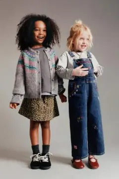 【新品タグ付き】ZARA kids コントラスト刺繍デニムオーバーオール