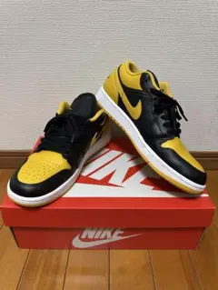 Nike Air Jordan 1 Low 黒/黄 スニーカー