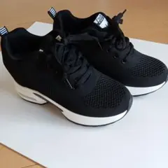 厚底スニーカー インヒールスニーカー