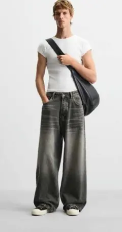 ZARA エキストラバギージーンズのサムネイル