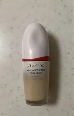 SHISEIDO エッセンス スキングロウ ファンデーション 140