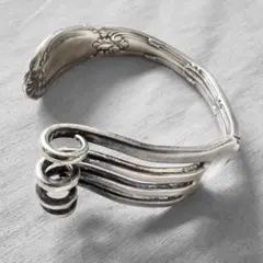 ブ*。様 TIFFANY&co. 1889年製 フォーク バングル VINTAG 2026年最新】tiffany フォークバングルの人気アイテム - メルカリ