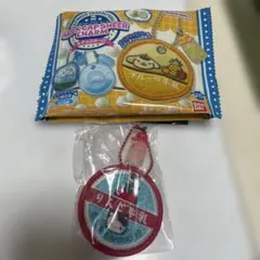 サンリオ ミルクキャップシアーチャーム りんご牛乳　キティちゃん