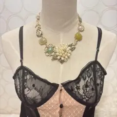 新品 パールビジューボリュームデザインネックレス