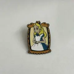 アリス・イン・ワンダーランド ピンバッジセット - メルカリ
