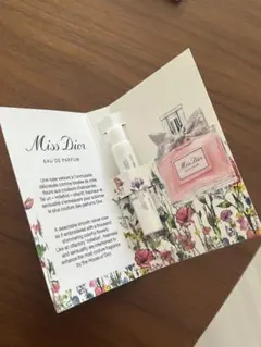 ミス ディオール オードゥパルファン ミュウミュウ オードパルファム