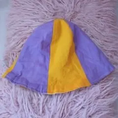 紫と黄色のバケットハット