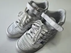 adidas ホワイト ハイカットスニーカー　オークションに変更