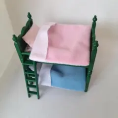 【初期！緑家具 美品】シルバニファミリー こども用ベッド ２段ベッド子供サイズ