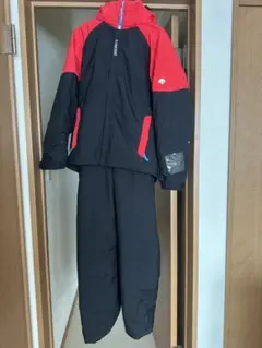 DESCENTE ジュニアスキーウェア 黒/赤上下