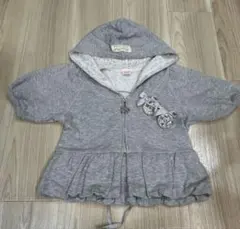 【新品未使用】mezzo piano半袖パーカーバッチ２つ付きグレー135サイズ