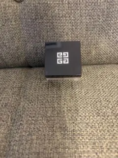 GIVENCHY プリズム・リーブル・トラベル 2 サテン・ブランのサムネイル