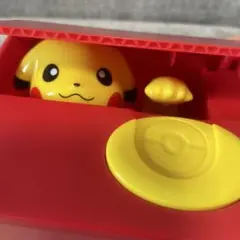 ピカチュウ　貯金箱