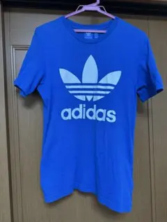 adidas ロゴ Tシャツ 青