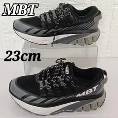 美品✨MBT スニーカー 厚底 23cm ブラック ウォーキングシューズ 黒のサムネイル