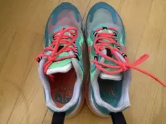 Nike マルチカラー スニーカー