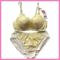 C70/L アモスタイル　夢みるブラ　ノンワイヤーエアリー フルブルームホワイト