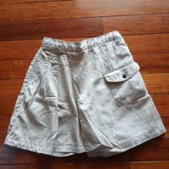 H&M 120　女児ベージュ 半ズボン