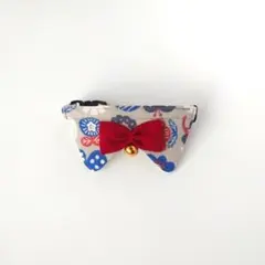 ネコ(＆小型犬)の首輪 北欧風ブルーのお花のシャツ襟に蝶ネクタイ