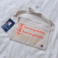 チャンピオン　サコッシュ　新品　タグ付き　ショルダー　　レディース　メンズキッズ