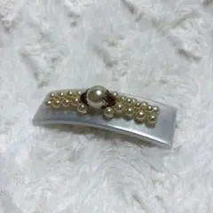 【ヘアバレッタ】パール調装飾 ホワイト系 ヘアアクセサリー