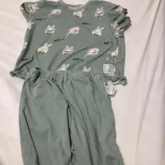 UNIQLO baby 絵本シリーズ パジャマ めがねうさぎ
