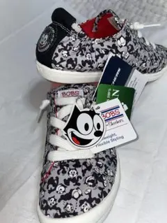 スケッチャーズ　FIREX BOBSコラボ商品　レディーススニーカー