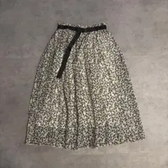 小花柄 ロング丈 フレアスカート ベルト付き モノトーン 大人カジュアル