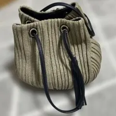 grove ショルダーバッグ　巾着型　紺×ベージュバイカラー　タッセル付き　美品