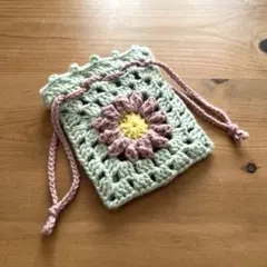 グラニースクエア 花モチーフ 巾着 ポーチ 小物入れ かぎ針編み ハンドメイド