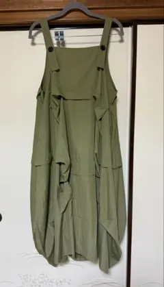 新品　ABITOKYO　準神サロペ　タックデザインワンピース　カーキのサムネイル