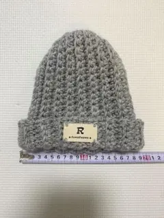 グレー ニット帽