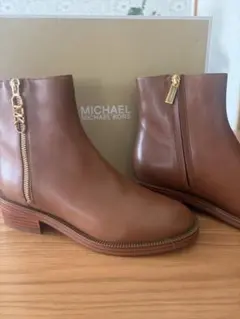 お値引き　MICHAEL KORS ブラウンレザーアンクルブーツ