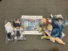 レトロ　希少　かいじゅうたちのいるところ　ぬいぐるみ　4体セット 洋書付き かいじゅうたちのいるところの大サイズのぬいぐるみ、2メーカー4点