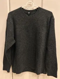UNIQLO ダークグレー クルーネックセーター　Mサイズ