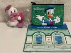 ドナルドダック　ポーチ&ぬいぐるみチャームセット