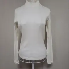ユニクロ　サイズM ハイネックカットソー
