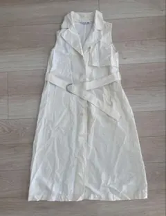 ユニクロ JW ANDERSON リネンブレンドラペルワンピース　ホワイト