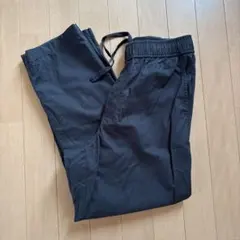 ユニクロ　コットンリラックスアンクルパンツ　Ｍ　黒