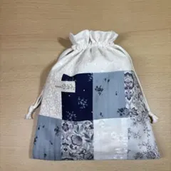 巾着袋　ハンドメイド　ポーチ　小物入れ　パッチワーク　ナチュラル　小物整理