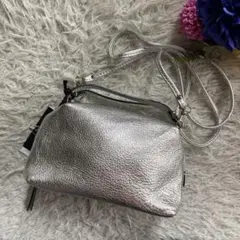 Item thumbnail for item 22191295-7b2d-455c-9a49-4a1d373b96df