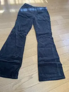 GU ブラック コーデュロイ フレアパンツ