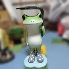 コポー葉っぱ傘カエル