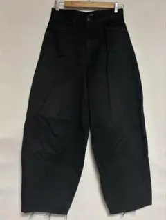 ブラック ワイドパンツ