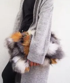 アングリッド　リアルファー　クラッチバッグ