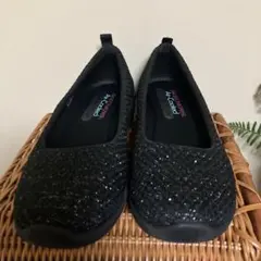 美品 Skechers スケッチャーズ フラットシューズ 黒